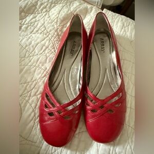 Array Women's Vibrant Red Flats 7N